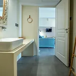 Adagio Apartment *